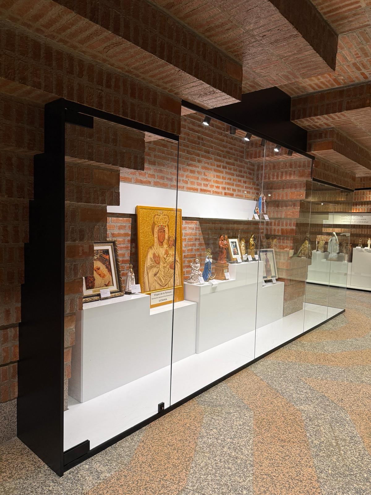 Vitrines museu Torreciudad